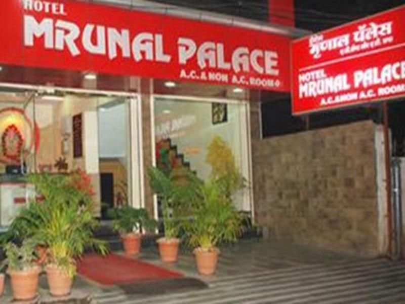 Oyo 11548 Hotel Mrunal Palace Aurangabad  Eksteriør bilde