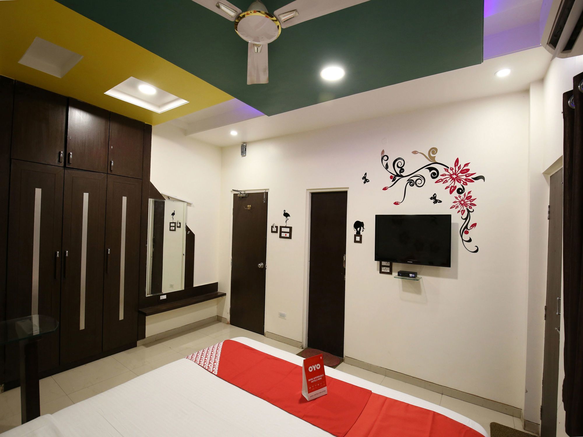 Oyo 11548 Hotel Mrunal Palace Aurangabad  Eksteriør bilde